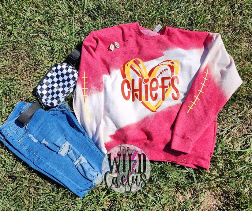 Kc Heart -SWEARSHIRT ONLY- leave as tshirt option in that box or the site will over charge