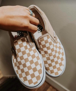 Tan checkered