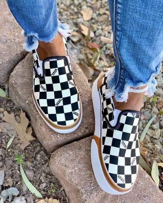 Checkered Platforms