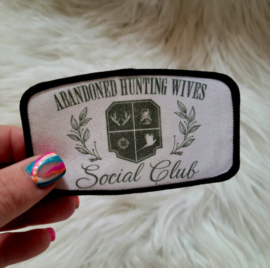 Abandoned Hunting Wives Club